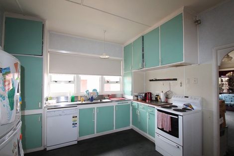 Photo of property in 21 Miranda Street, Stratford, 4332