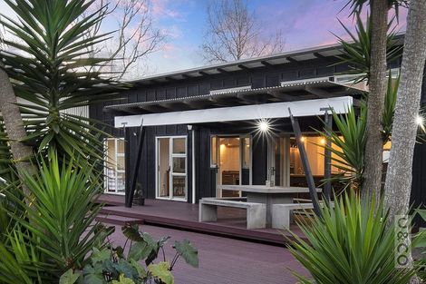 Photo of property in 8 Pineview Lane, Helensville, 0875