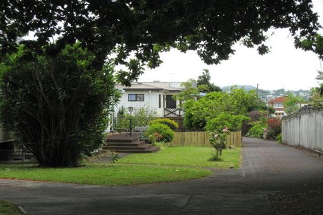 Photo of property in 2/30 Mcintyre Road, Mangere Bridge, Auckland, 2022