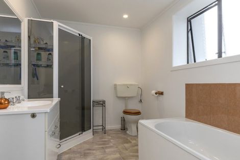 Photo of property in 49a Hawai Street, Two Mile Bay, Taupo, 3330