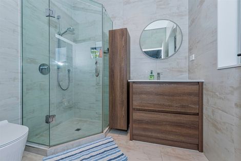 Photo of property in 20c Duke Street, Riverhead, 0820