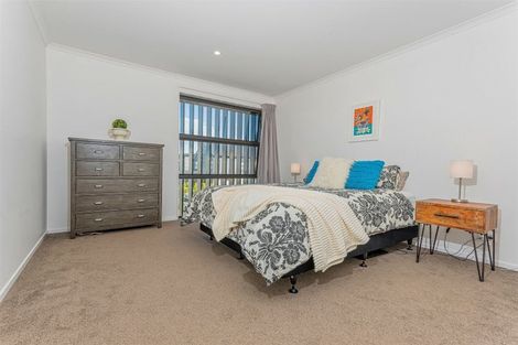Photo of property in 42 Sidney Wallingford Way, Hobsonville, Auckland, 0616