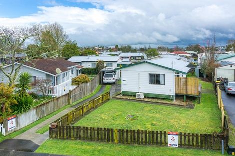 Photo of property in 1 Pringle Place, Nawton, Hamilton, 3200