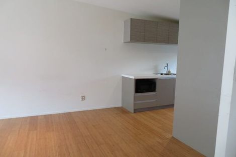 Photo of property in 29 Saddleback Grove, Karori, Wellington, 6012