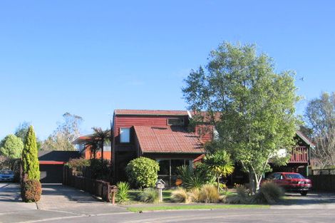 Photo of property in 13a Portree Place, Queenwood, Hamilton, 3210