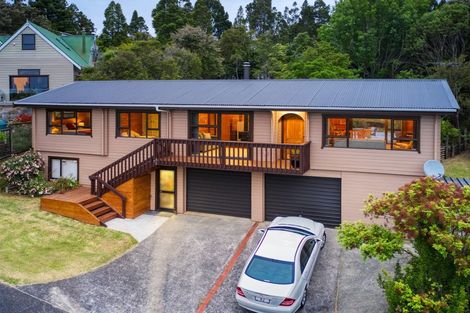 Photo of property in 98 Daffodil Street, Titirangi, Auckland, 0604