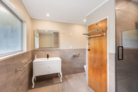 Photo of property in 14 Glen Alton Avenue, Paparangi, Wellington, 6037