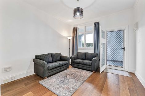 Photo of property in Devonport Apartments, 23/127 Saint Aubyn Street, New Plymouth, 4310