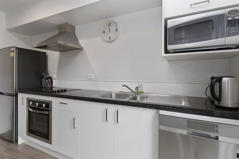 Photo of property in 100u3 Knighton Road, Hillcrest, Hamilton, 3216