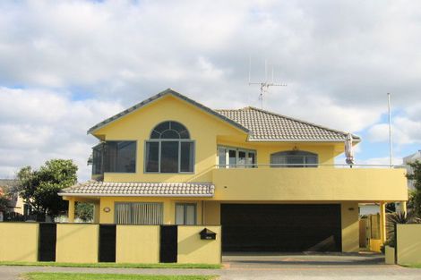 Photo of property in 650a Papamoa Beach Road, Papamoa Beach, Papamoa, 3118