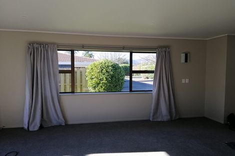 Photo of property in 7 Kathleen Place, Rainbow Point, Taupo, 3330