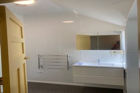 Photo of property in 9 Thompson Street, Mount Cook, Wellington, 6011