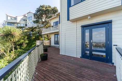 Photo of property in 49 Harbour View Road, Northland, Wellington, 6012