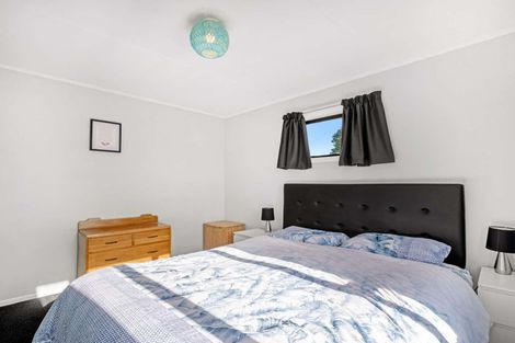 Photo of property in 10 Omori Place, Castlecliff, Whanganui, 4501