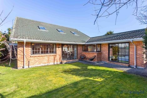 Photo of property in 2/28 Champion Street, Edgeware, Christchurch, 8013