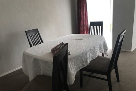 Photo of property in 12-12a Cecil Place, Cloverlea, Palmerston North, 4412
