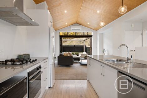 Photo of property in 3 Phoenix Lane, Arthurs Point, Queenstown, 9371