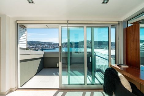 Photo of property in 26 The Crescent, Roseneath, Wellington, 6011