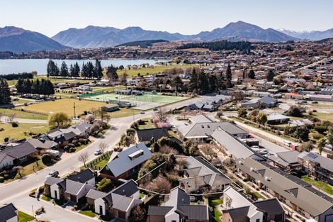 Photo of property in 3 Meadowstone Drive, Wanaka, 9305