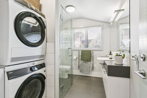 Photo of property in 12a Cavalry Close, Crofton Downs, Wellington, 6035