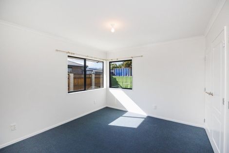 Photo of property in 31-33 Oak Crescent, Ashhurst, 4810