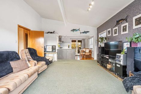 Photo of property in 19 Wanaka Place, Pakuranga Heights, Auckland, 2010