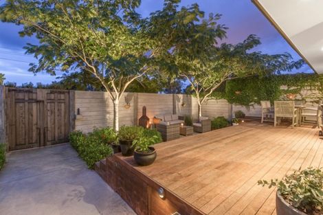 Photo of property in 27 Hinewa Road, Otumoetai, Tauranga, 3110