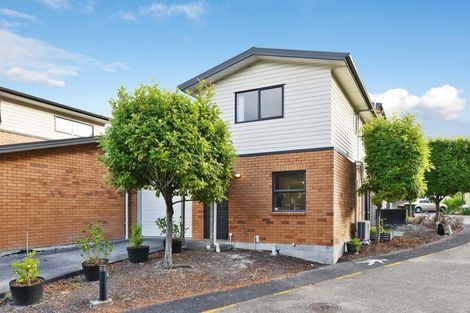 Photo of property in St Claire Village, 41/172 Mcleod Road, Te Atatu South, Auckland, 0610