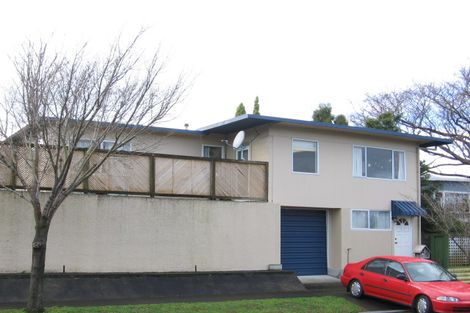 Photo of property in 22 Redwood Grove, Hokowhitu, Palmerston North, 4410