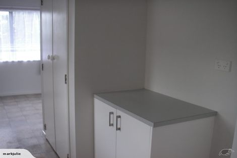 Photo of property in 63 Hillcrest Drive, Kelvin Grove, Palmerston North, 4414