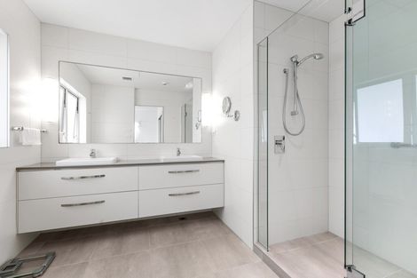 Photo of property in 154 Marine Parade, Mount Maunganui, 3116