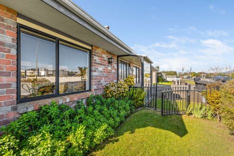 Photo of property in 1/1 Coronation Avenue, Welbourn, New Plymouth, 4310