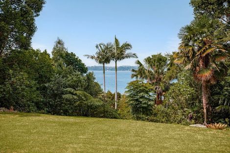 Photo of property in 34 Arapito Road, Titirangi, Auckland, 0604