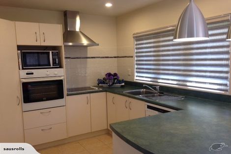 Photo of property in 2/197 Royal Road, Massey, Auckland, 0614