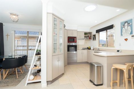 Photo of property in 15 Sovereign Isle Lane, Rototuna, Hamilton, 3210