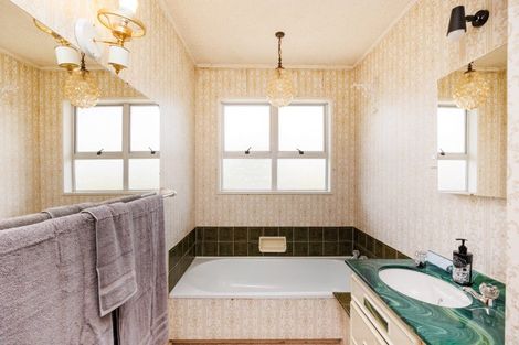 Photo of property in 27a Redwood Grove, Hokowhitu, Palmerston North, 4410