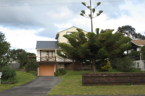 Photo of property in 102 Marie Crescent, Whangamata, 3620