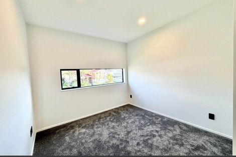 Photo of property in 2 Embling Place, Eastern Beach, Auckland, 2012