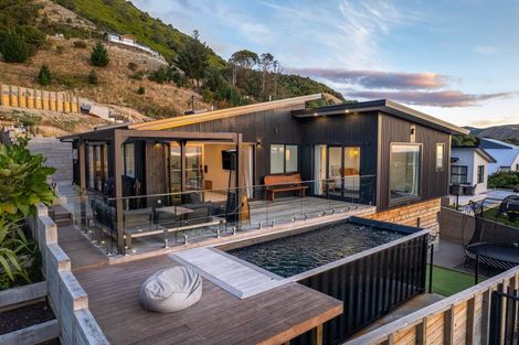 Photo of property in 74 Kotare Street, Waikanae, 5036