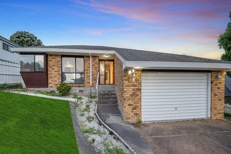 Photo of property in 40 Pigeon Mountain Road, Half Moon Bay, Auckland, 2012