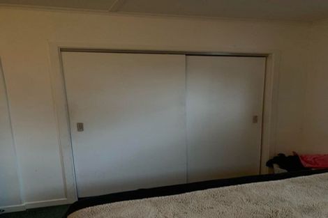 Photo of property in 2/119 Carlisle Road, Northcross, Auckland, 0632