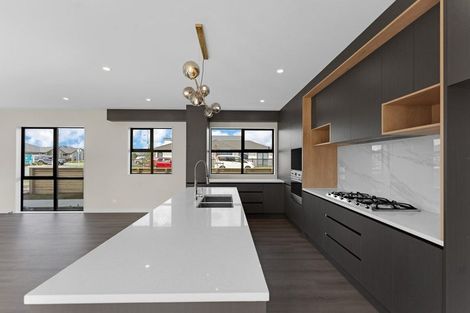 Photo of property in 18 Gertrude Cole Road, Clarks Beach, 2122