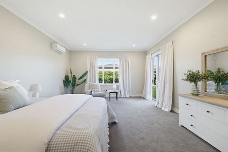 Photo of property in 100 Hunter Drive, Awatoto, Napier, 4110
