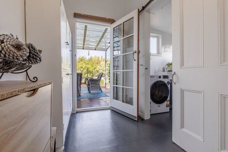 Photo of property in 13 Waverley Street, Waipawa, 4210