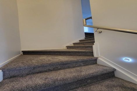 Photo of property in 10c Benton Place, Manurewa, Auckland, 2102
