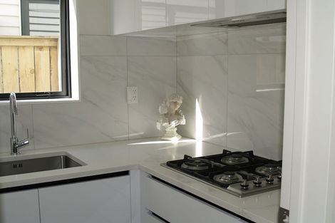 Photo of property in 13 Black Shed Road, Flat Bush, Auckland, 2019