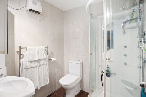 Photo of property in 103 Grahams Road, Burnside, Christchurch, 8053