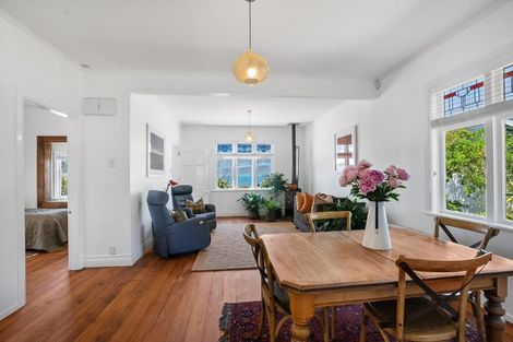 Photo of property in 170 Breaker Bay Road, Breaker Bay, Wellington, 6022