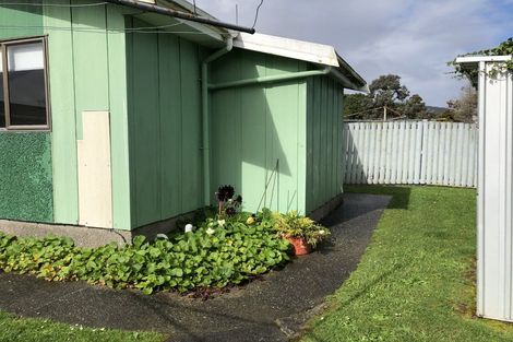 Photo of property in 25- 27 Palmerston Street, Greymouth, 7805
