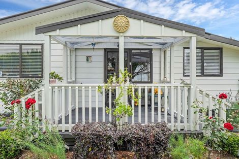 Photo of property in 9 Le Havre Place, Takanini, 2112